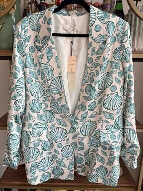 NWT Rachel Zoe White Blazer and Pants with Teal Seashell Print